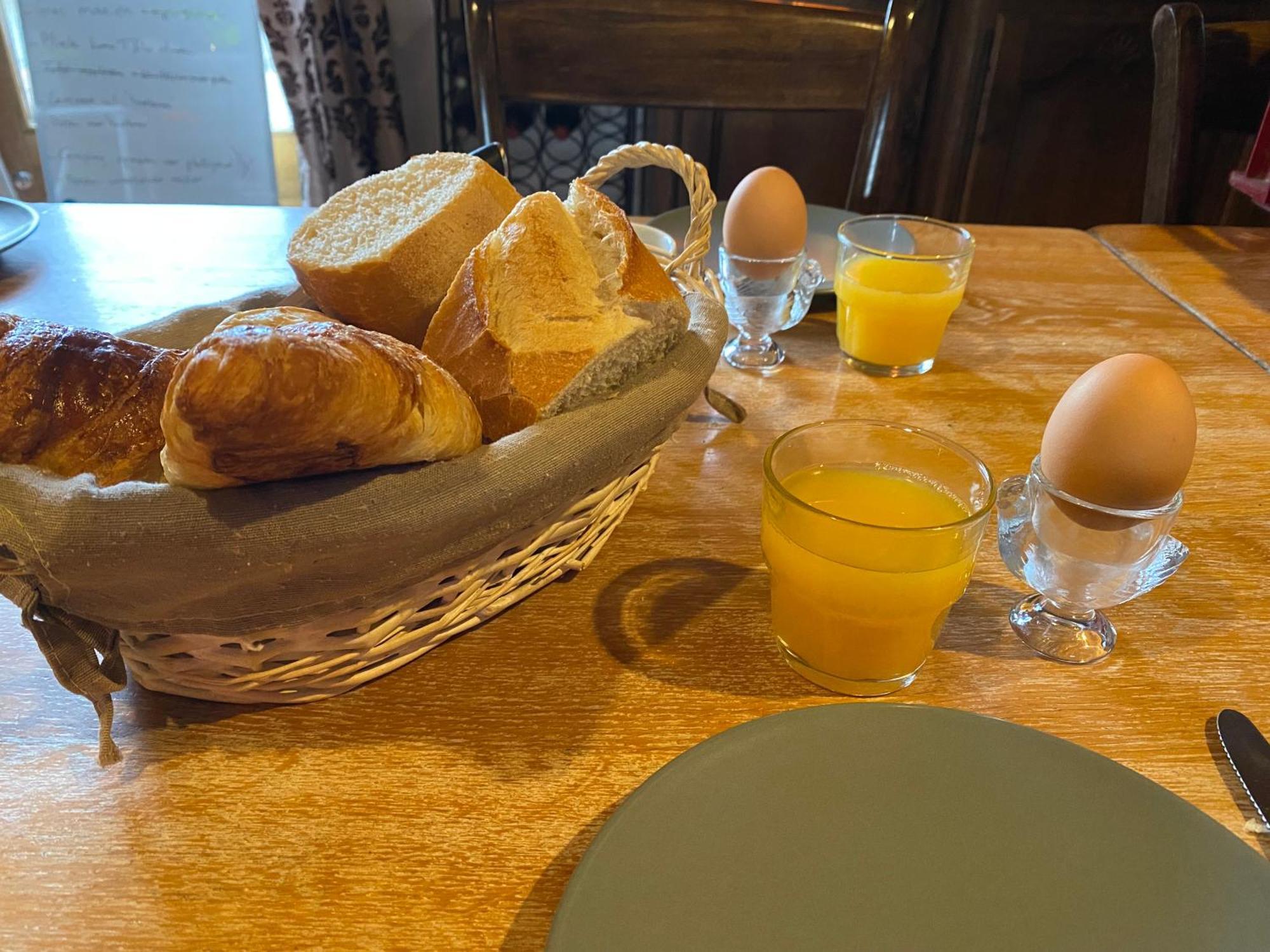 مبيت وإفطار Saint-Désiré Les Fruits Du Passau المظهر الخارجي الصورة